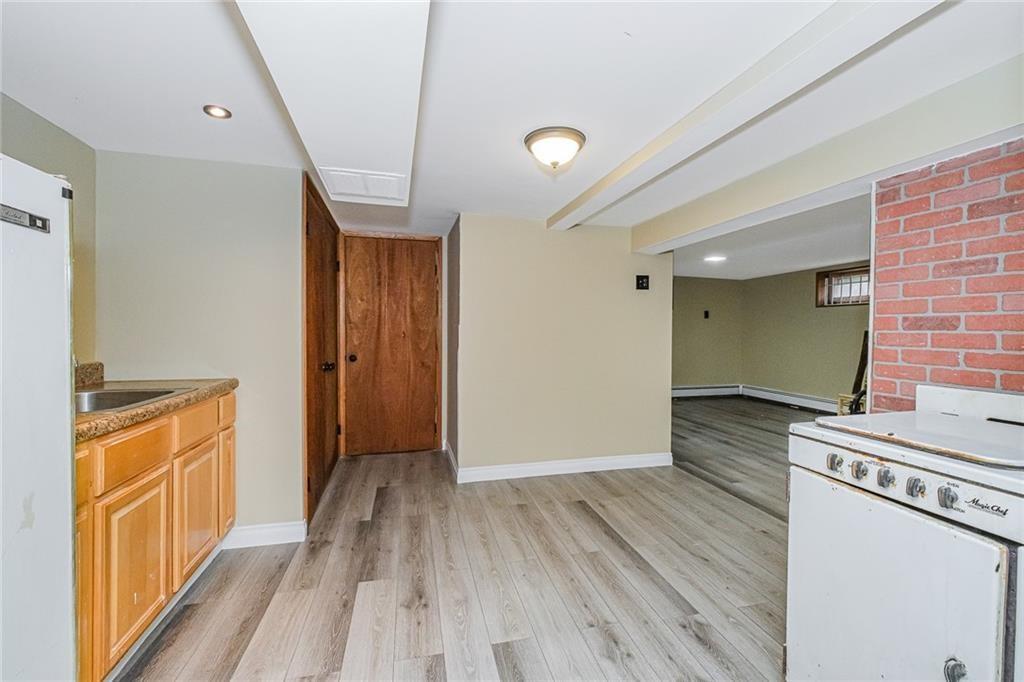 99 Park Hill Circle Clifton Staten Island NY 10304