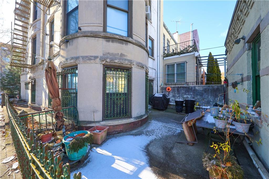 983 52nd Street Borough Park Brooklyn NY 11219