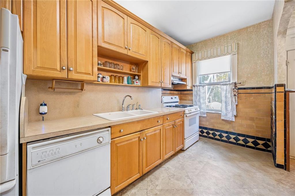 1551 East 29 Street Madison Brooklyn NY 11229