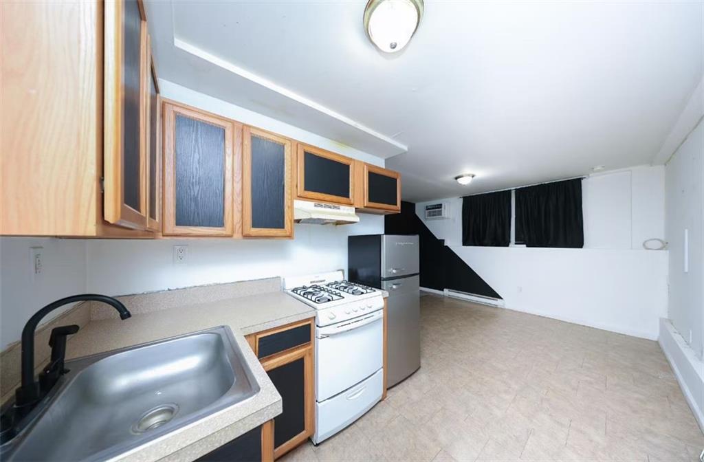 220 Dartmouth Loop New Dorp Richmond NY 10306