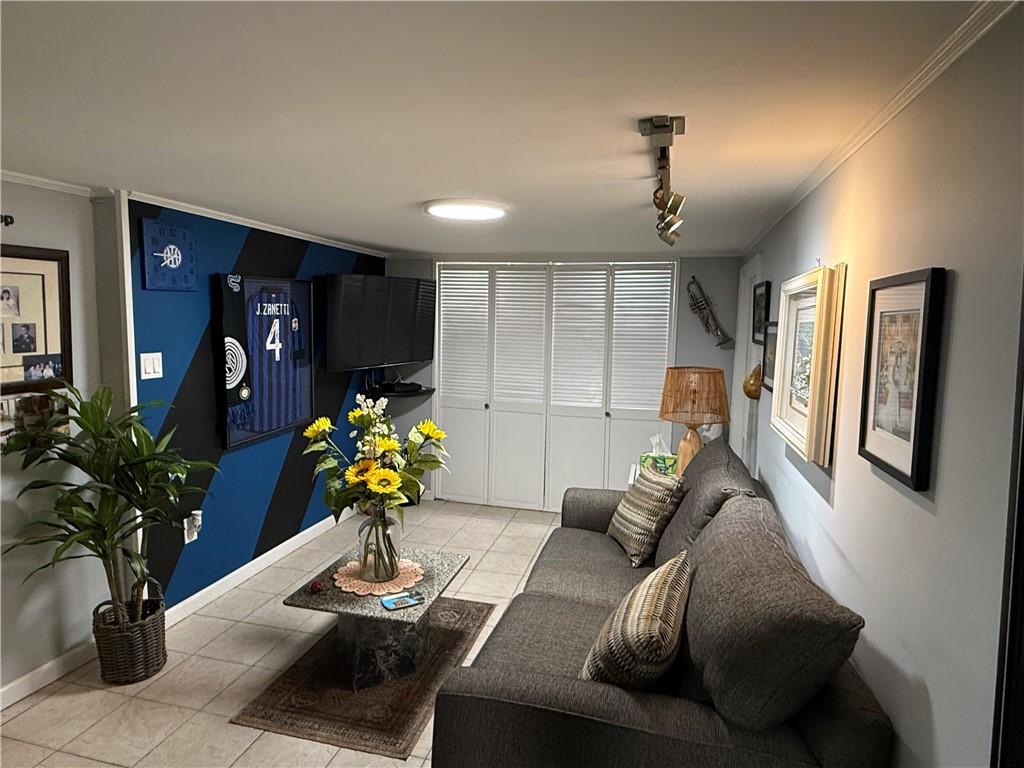 2044 West 8th Street Gravesend Brooklyn NY 11223