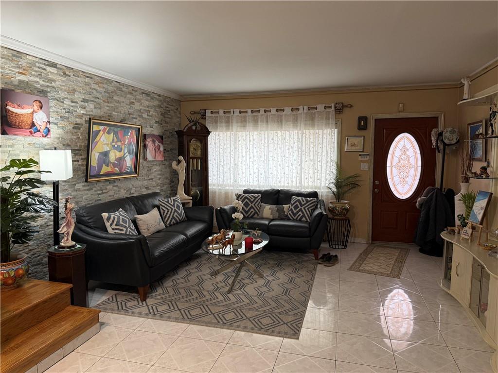 2044 West 8th Street Gravesend Brooklyn NY 11223