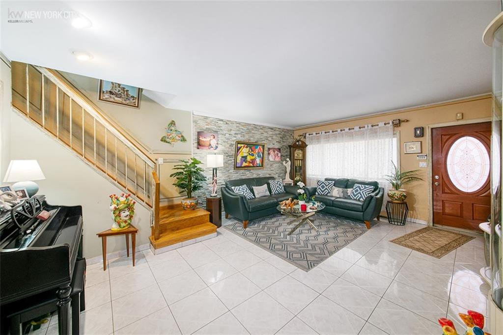 2044 West 8th Street Gravesend Brooklyn NY 11223