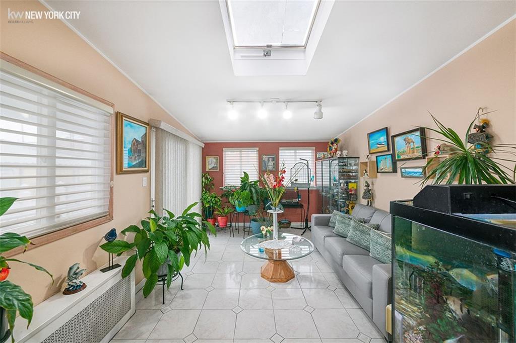 2044 West 8th Street Gravesend Brooklyn NY 11223