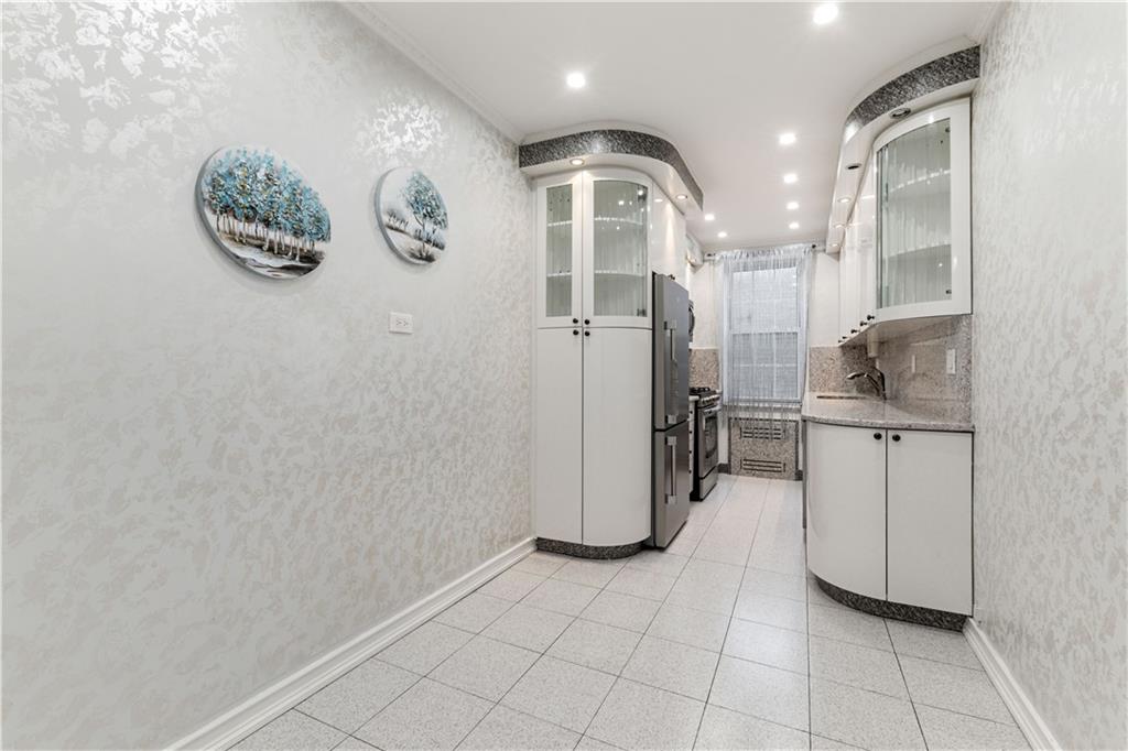 6665 Colonial Road Bay Ridge Brooklyn NY 11209