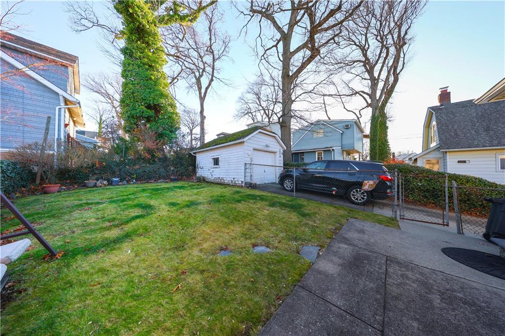 46 Oakdale Street Eltingville Staten Island NY 10308