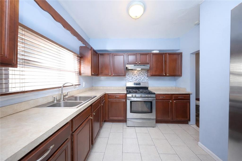 148 York Avenue New Brighton Staten Island NY 10301