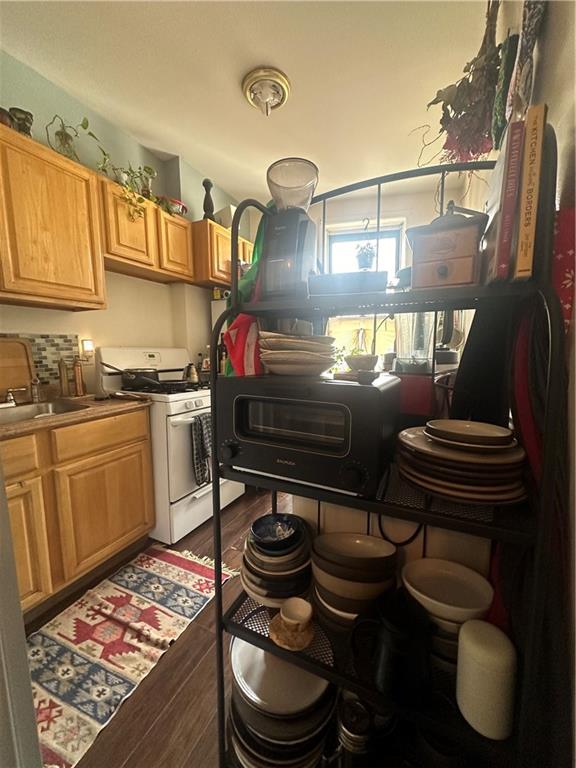 7304 5th Avenue Bay Ridge Brooklyn NY 11209