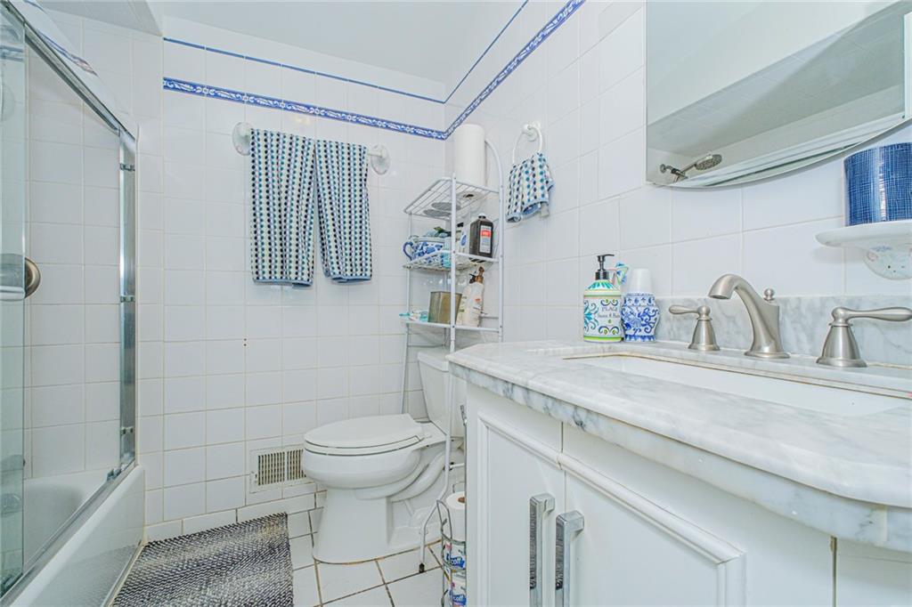 60 Northfield Court Mariner's Harbor Staten Island NY 10303