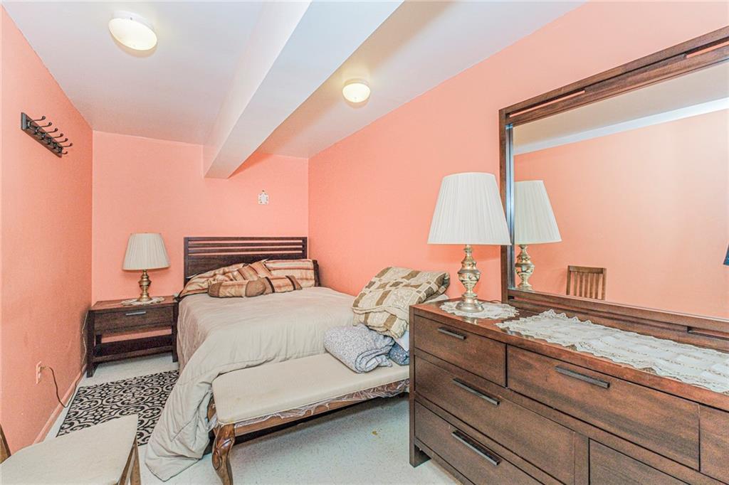 60 Northfield Court Mariner's Harbor Staten Island NY 10303