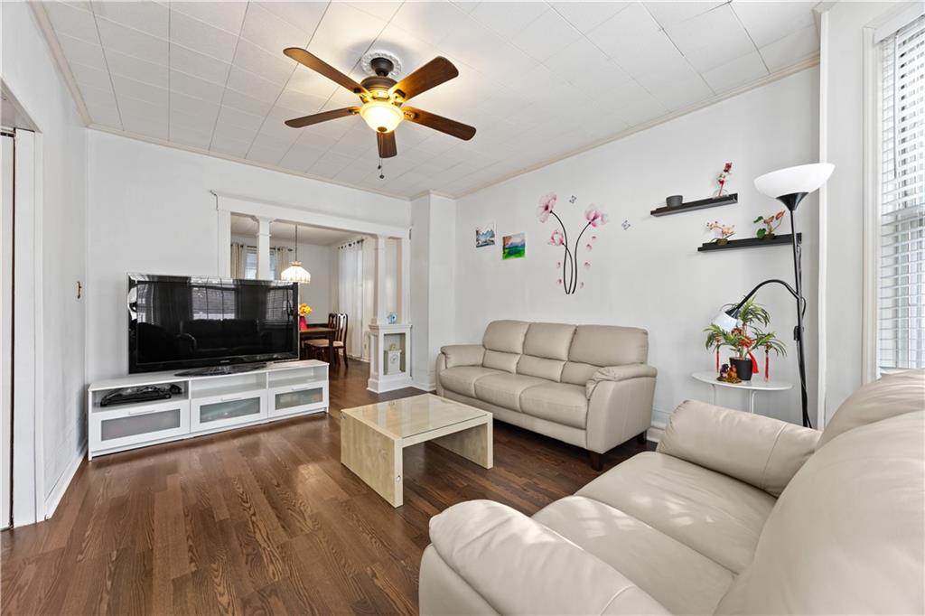 39 Reynolds Street Rosebank Staten Island NY 10305