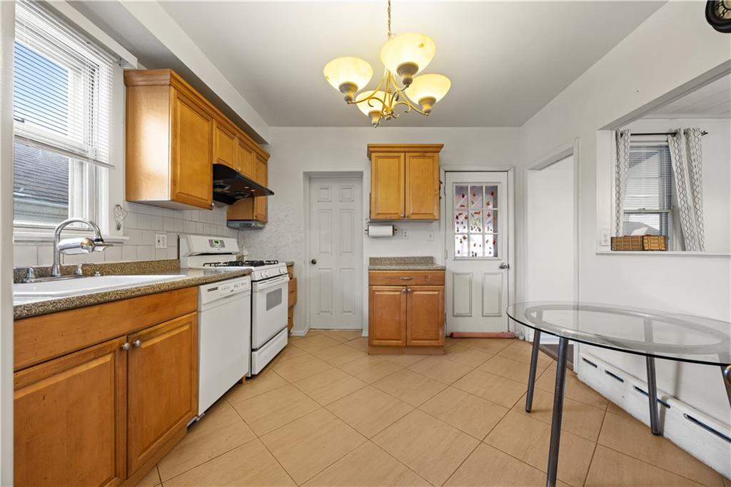 39 Reynolds Street Rosebank Staten Island NY 10305