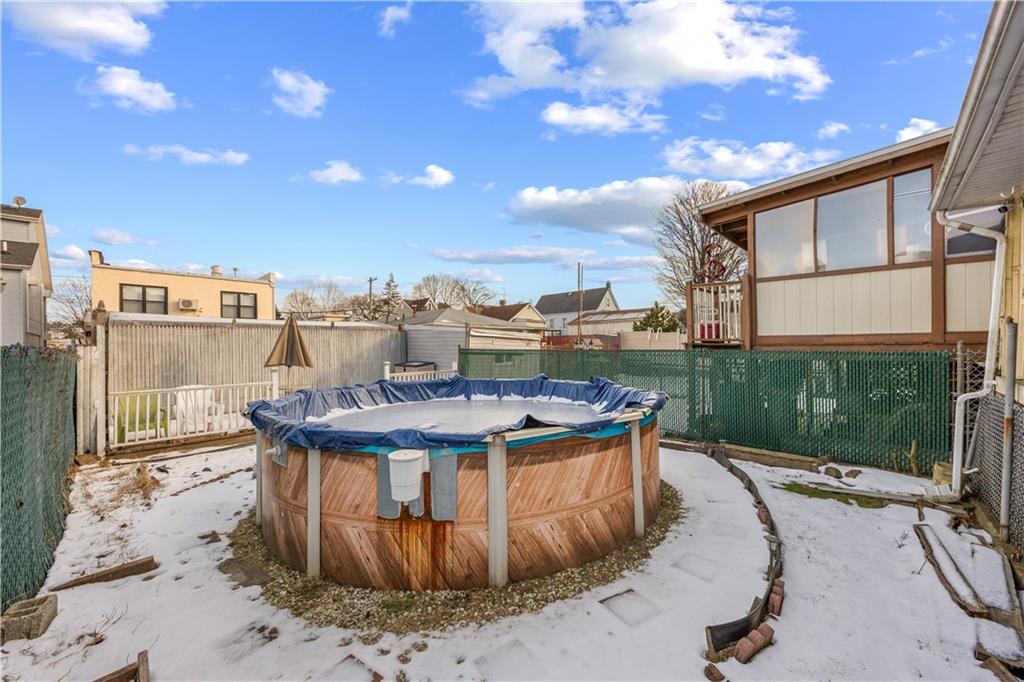 39 Reynolds Street Rosebank Staten Island NY 10305