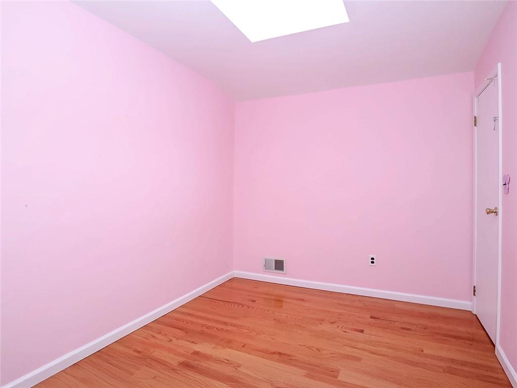 3438 Amboy Road Bay Terrace Staten Island NY 10306