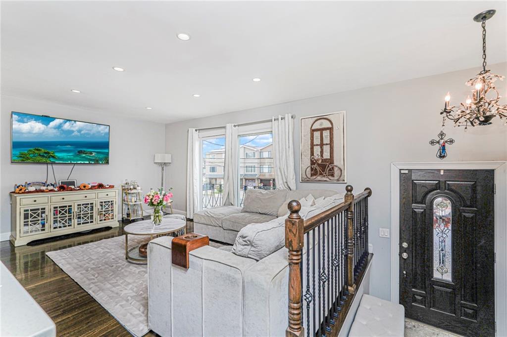 28 Drumgoole Road Arden Heights Staten Island NY 10312