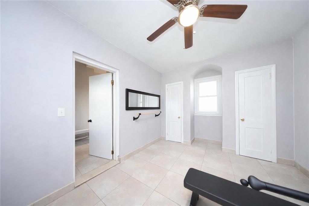 98 Robin Road Arrochar Staten Island NY 10305