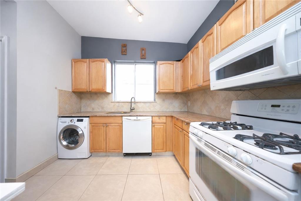 98 Robin Road Arrochar Staten Island NY 10305