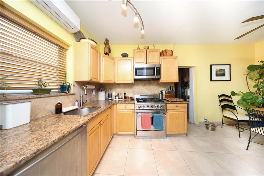 98 Robin Road Arrochar Staten Island NY 10305