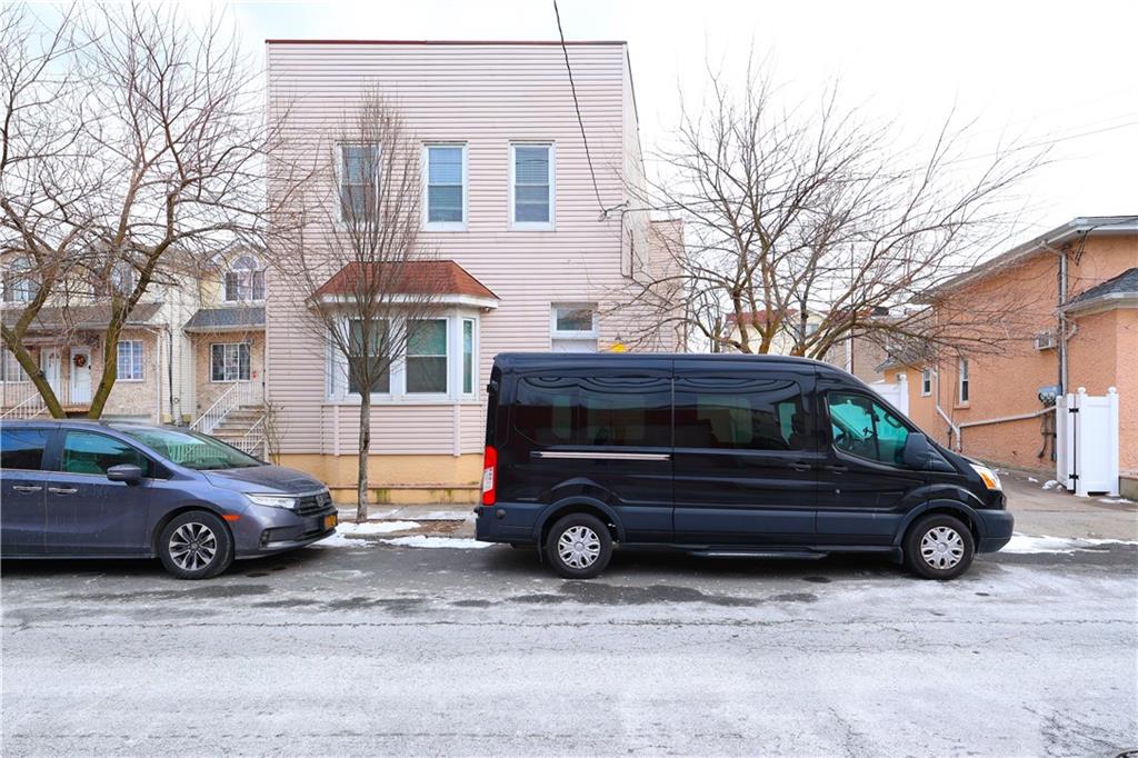 98 Robin Road Arrochar Staten Island NY 10305