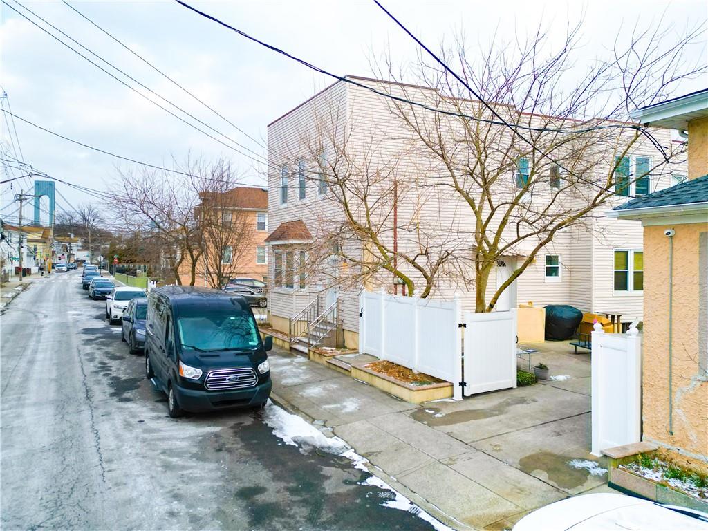 98 Robin Road Arrochar Staten Island NY 10305