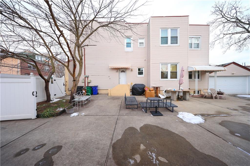 98 Robin Road Arrochar Staten Island NY 10305