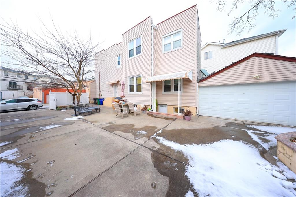 98 Robin Road Arrochar Staten Island NY 10305