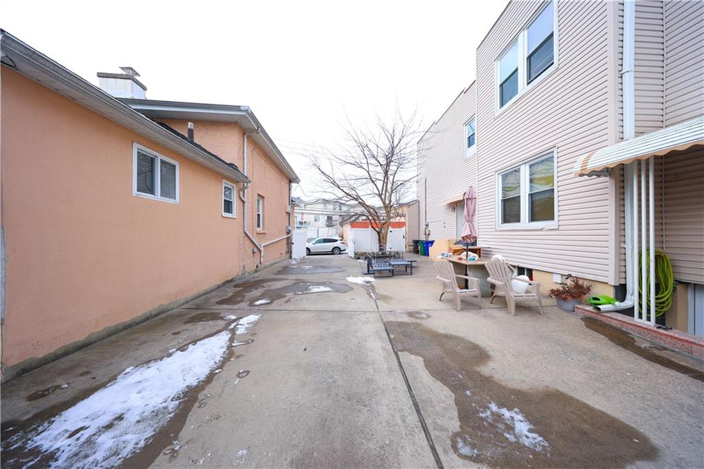 98 Robin Road Arrochar Staten Island NY 10305