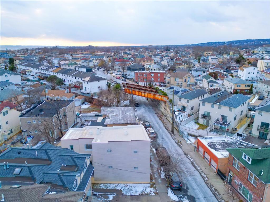 98 Robin Road Arrochar Staten Island NY 10305