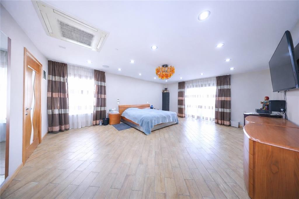 2711 East 26th Street Sheepshead Bay Brooklyn NY 11235