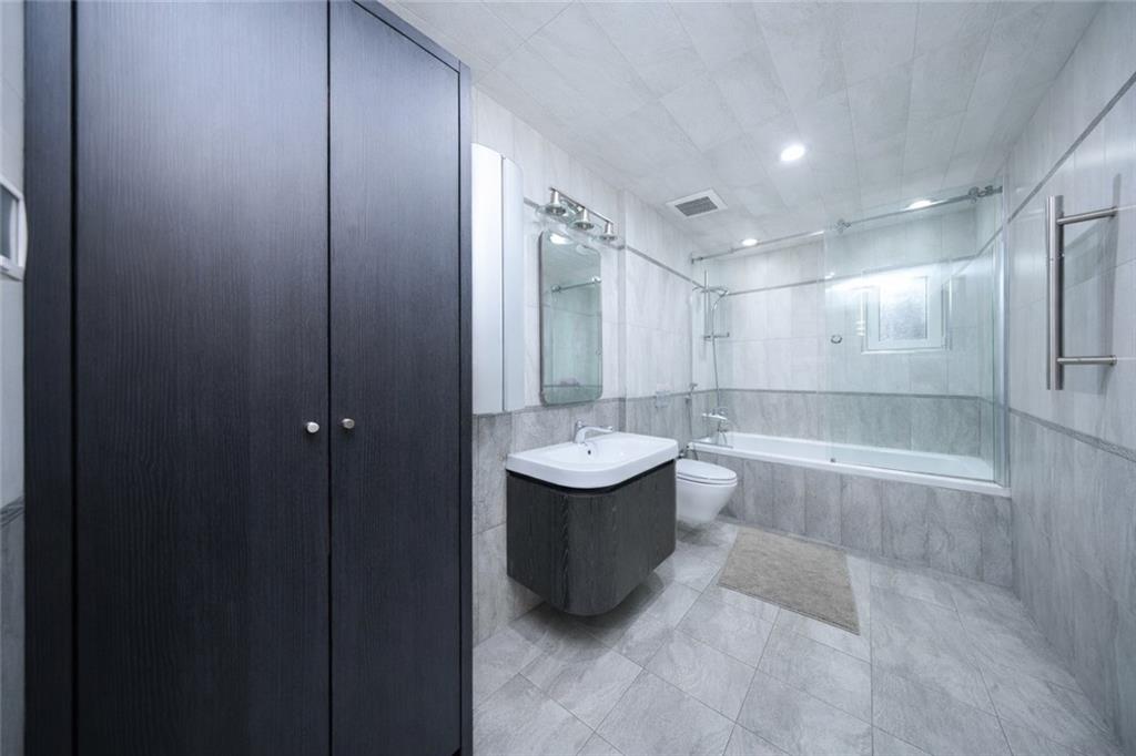 2711 East 26th Street Sheepshead Bay Brooklyn NY 11235