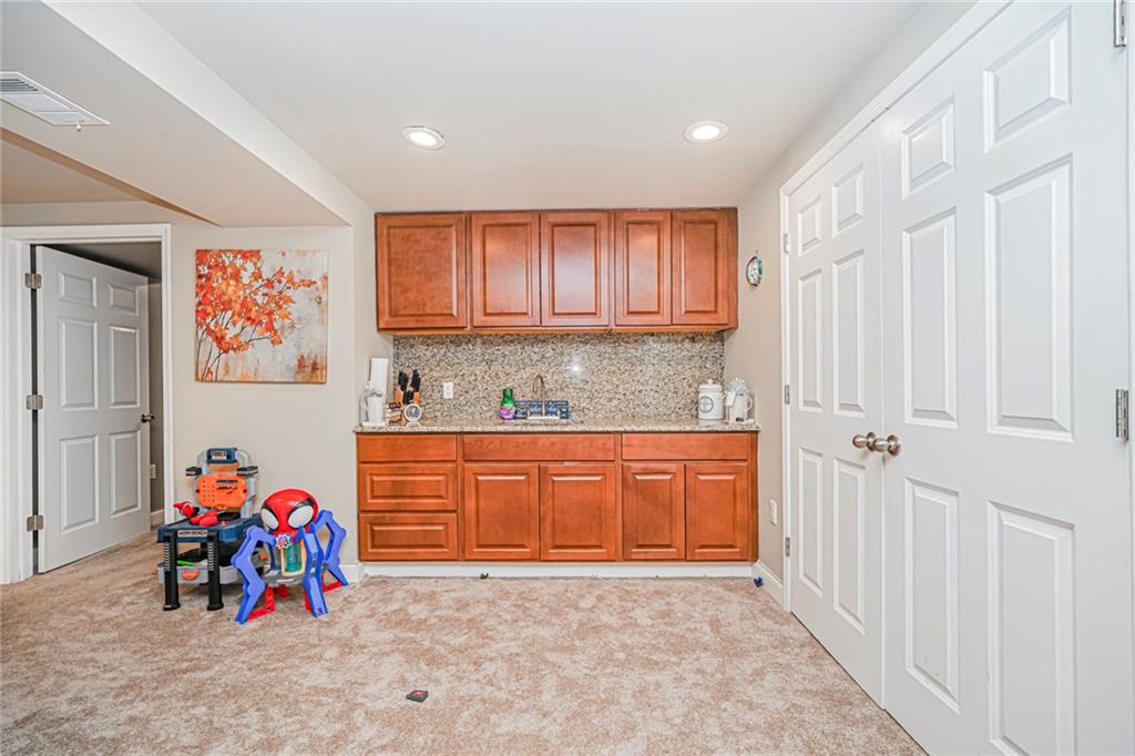 59 Jennifer Place Bulls Head Staten Island NY 10314