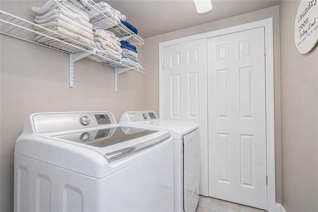 59 Jennifer Place Bulls Head Staten Island NY 10314