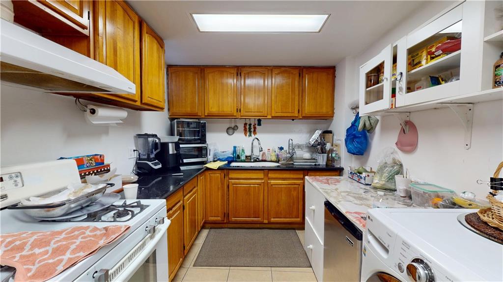 8786 17th Avenue Bensonhurst Brooklyn NY 11214