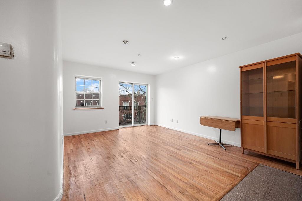 1642 West 9th Street Gravesend Brooklyn NY 11223