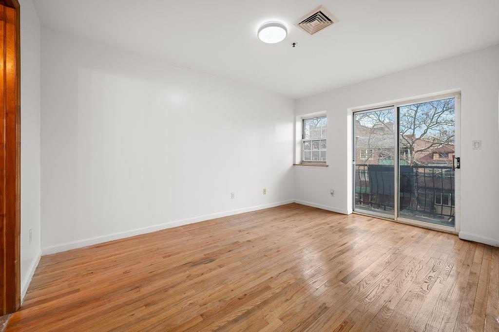 1642 West 9th Street Gravesend Brooklyn NY 11223