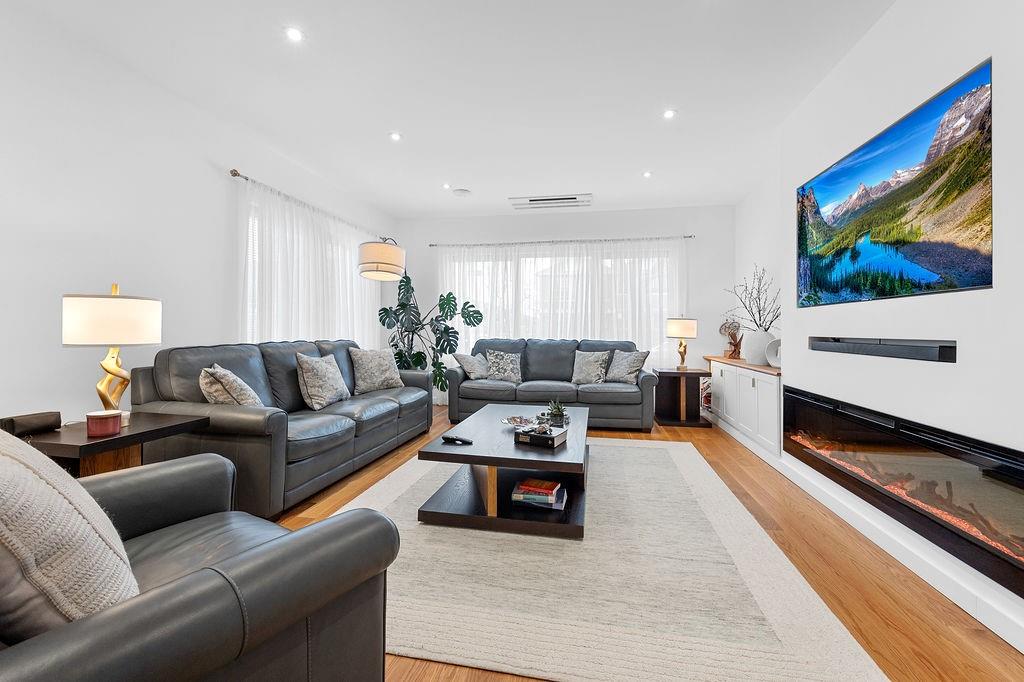 7702 15th Avenue Bensonhurst Brooklyn NY 11228