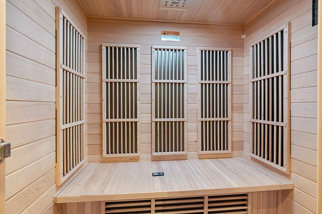 7702 15th Avenue Bensonhurst Brooklyn NY 11228