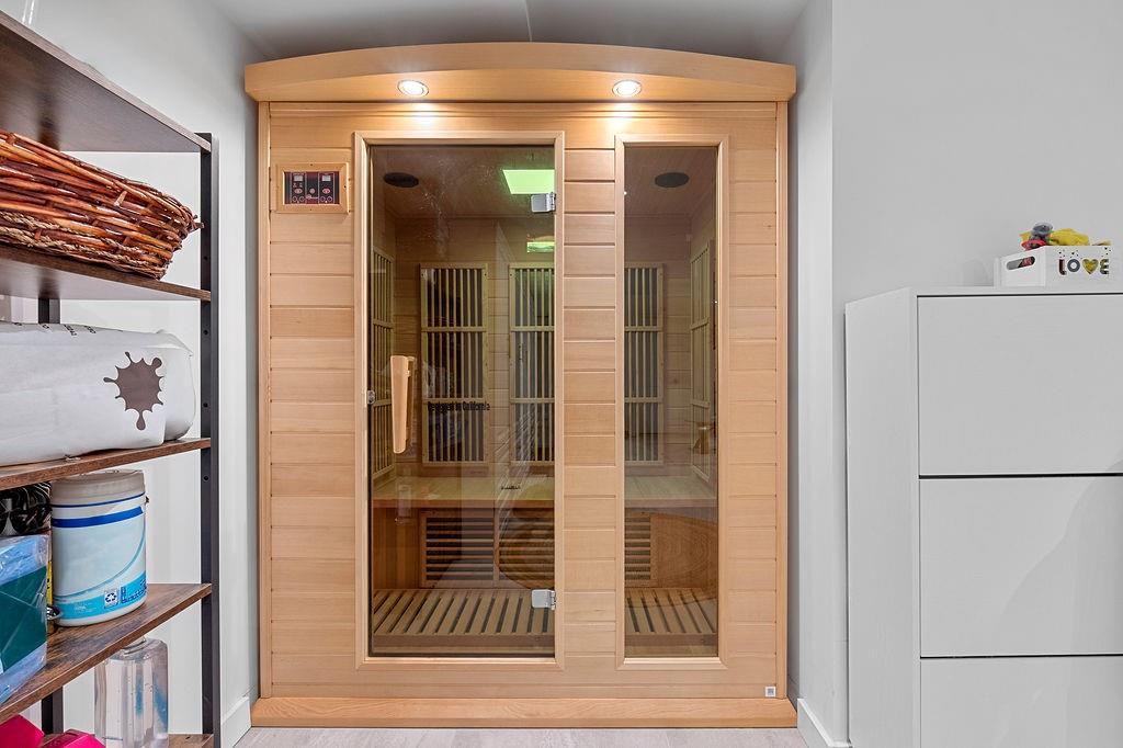 7702 15th Avenue Bensonhurst Brooklyn NY 11228