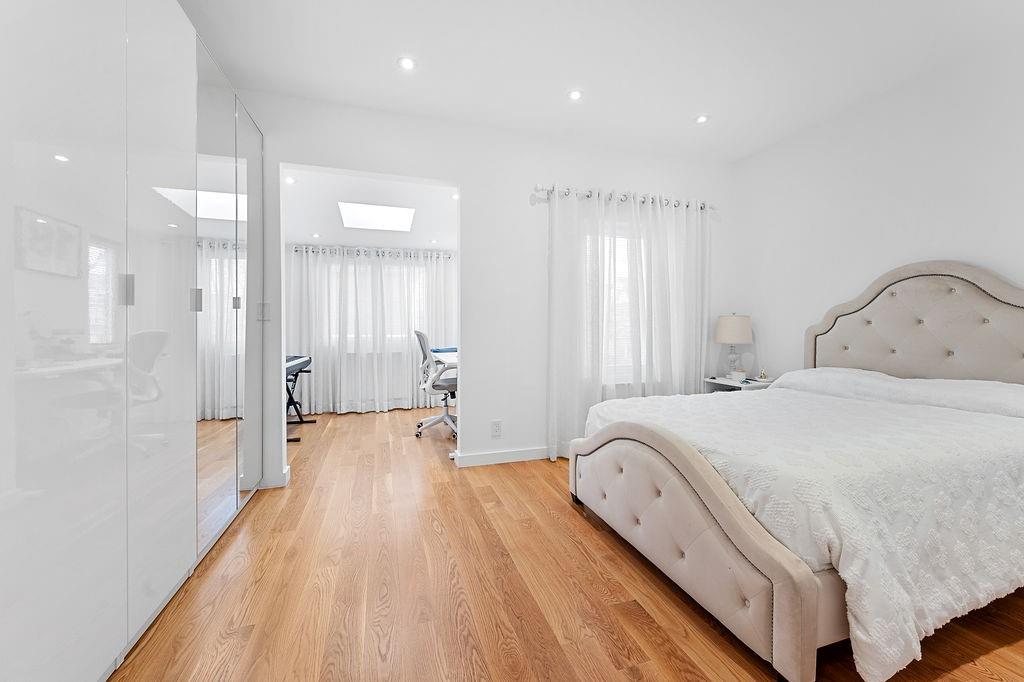 7702 15th Avenue Bensonhurst Brooklyn NY 11228