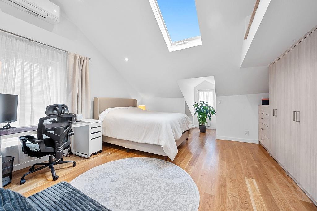 7702 15th Avenue Bensonhurst Brooklyn NY 11228