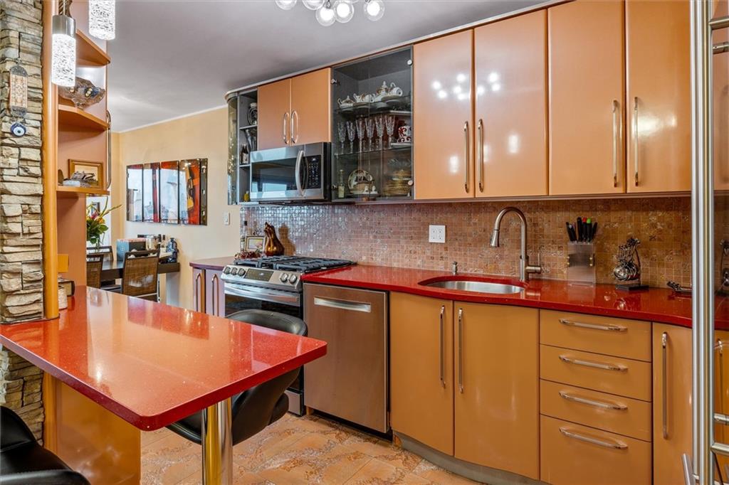 501 Surf Avenue Brighton Beach Brooklyn NY 00000