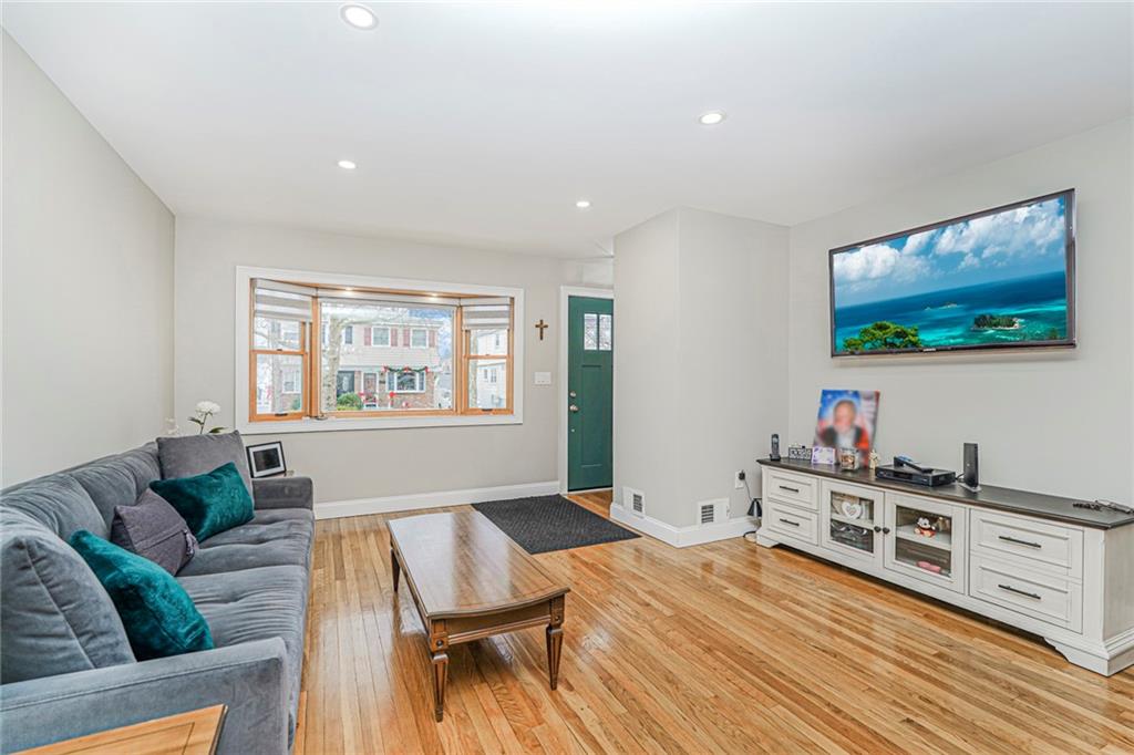 137 Buffalo Street Bay Terrace Staten Island NY 10306