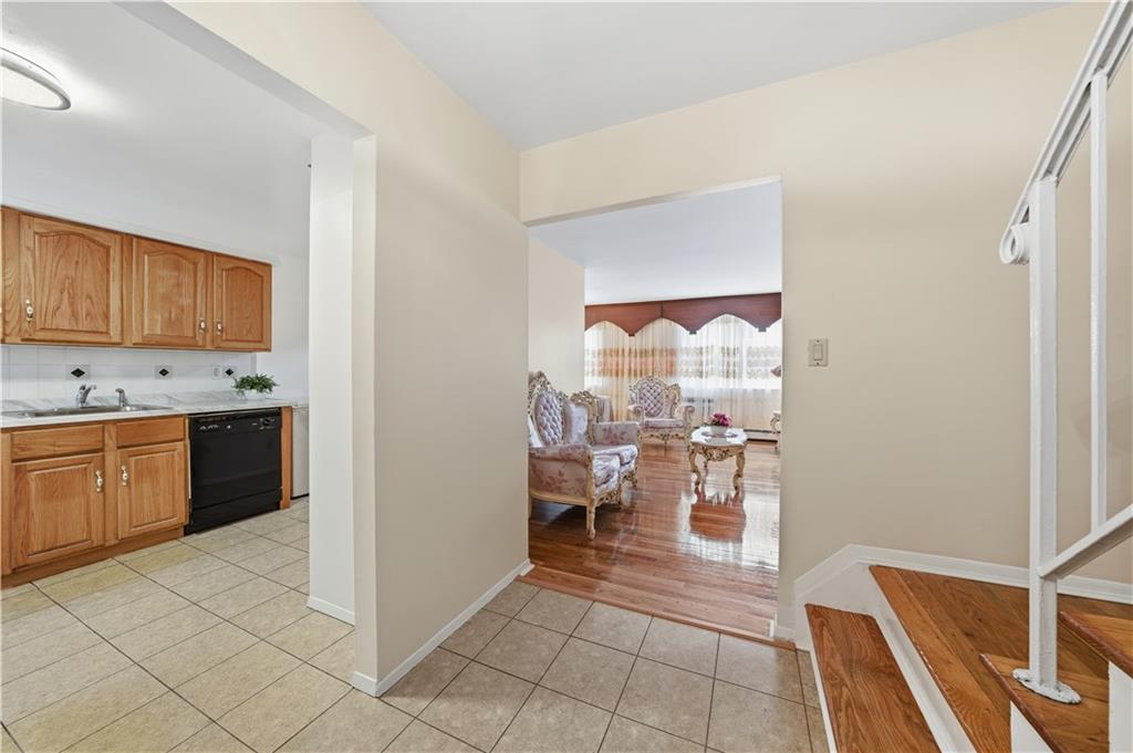 732 East 82nd Street Canarsie Brooklyn NY 11236