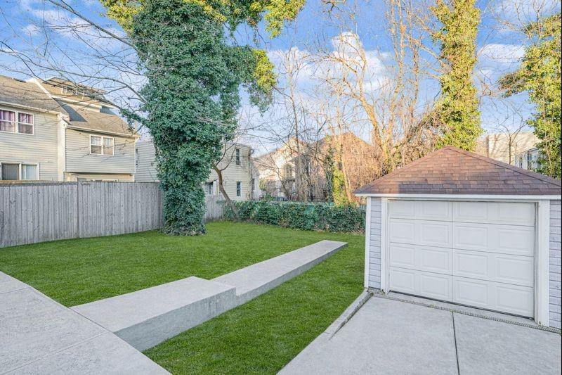 99 Stanley Avenue Tompkinsville Staten Island NY 10301