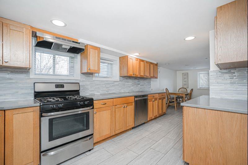 99 Stanley Avenue Tompkinsville Staten Island NY 10301