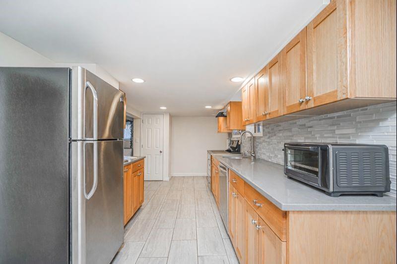 99 Stanley Avenue Tompkinsville Staten Island NY 10301