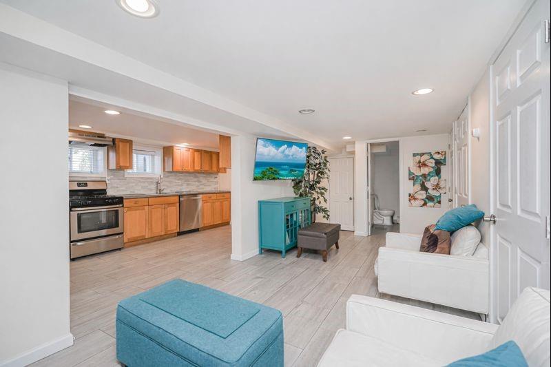 99 Stanley Avenue Tompkinsville Staten Island NY 10301