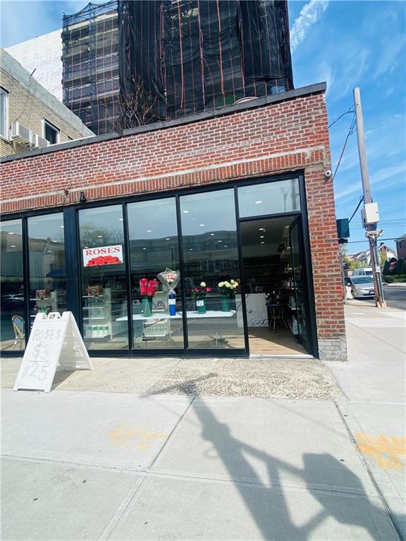 91 West End Avenue Manhattan Beach Brooklyn NY 11235