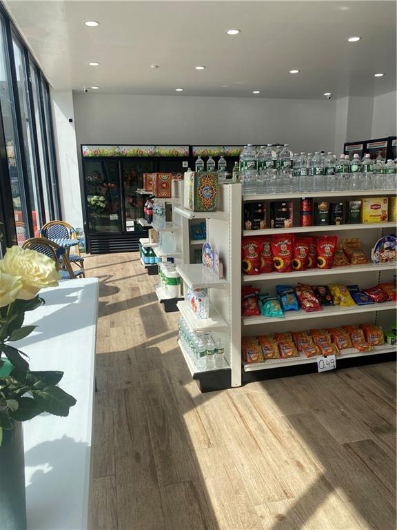 91 West End Avenue Manhattan Beach Brooklyn NY 11235