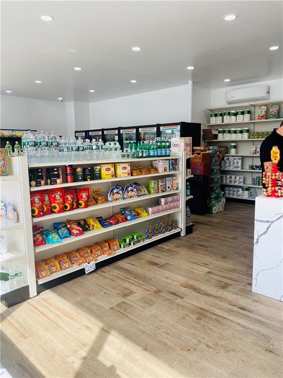 91 West End Avenue Manhattan Beach Brooklyn NY 11235